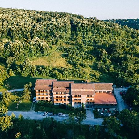 Готель Tourist Center Momina Krepost Велико-Тирново Екстер'єр фото